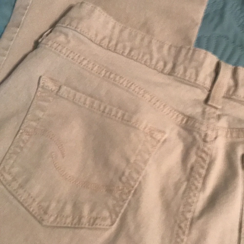 ❤️(51) Ladies Levi’s low rise boot cut khaki jeans in great condition. 12 short - Picture 6 of 12